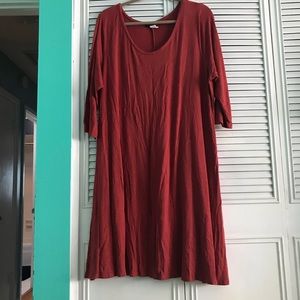 3/4 length sleeve dress with a flowy skirt